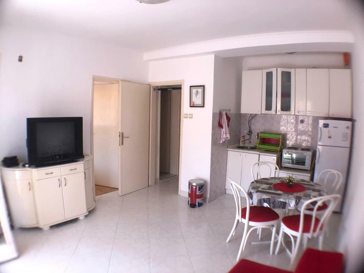 One Bedroom Apartment 500M From The Beach Budva Exteriér fotografie